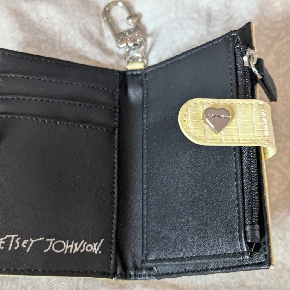 Betsey Johnson Card Wallet on Clip - butter yellow 💛 reptile print NWOT